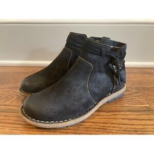 Born Wynter Ankle Boots Black Distressed Leather Tassel Women's Size 6 NWOB